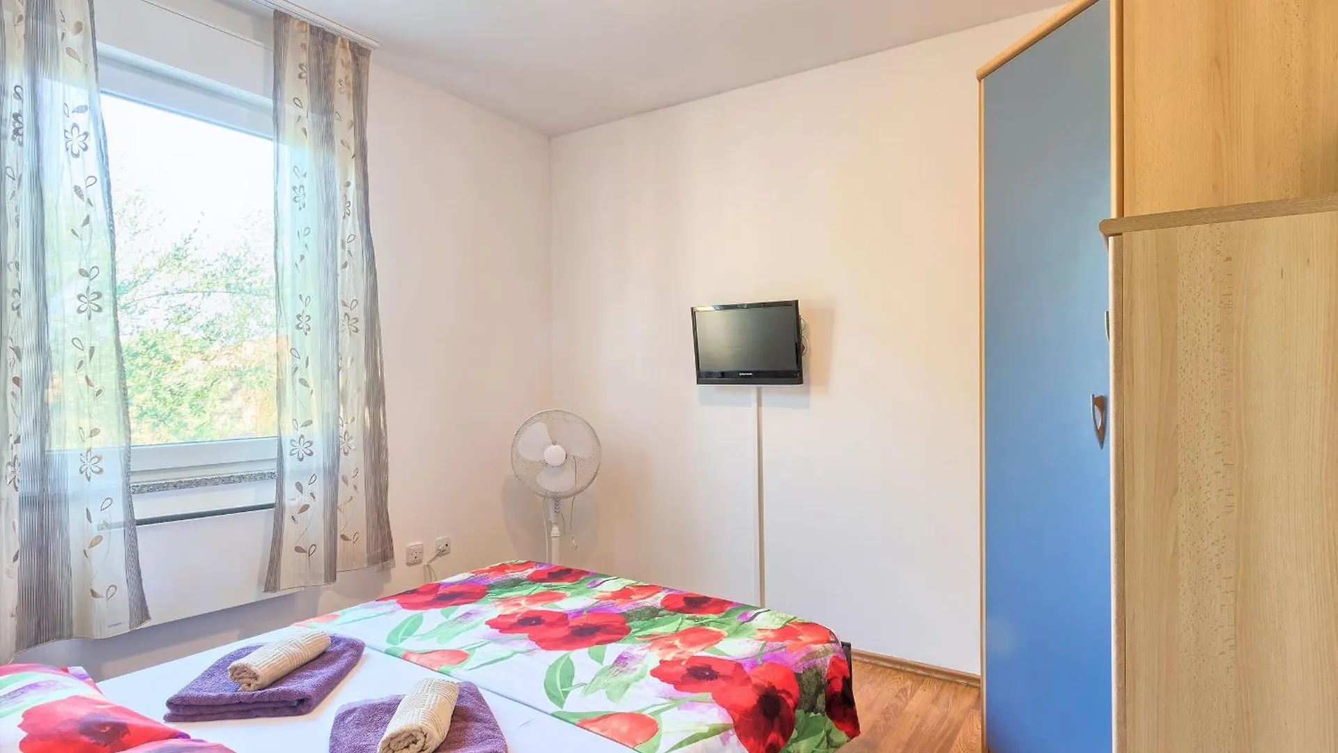 Haus Daniela Mit Ueberdachter Terrasse Und Pool Villa Loborika
