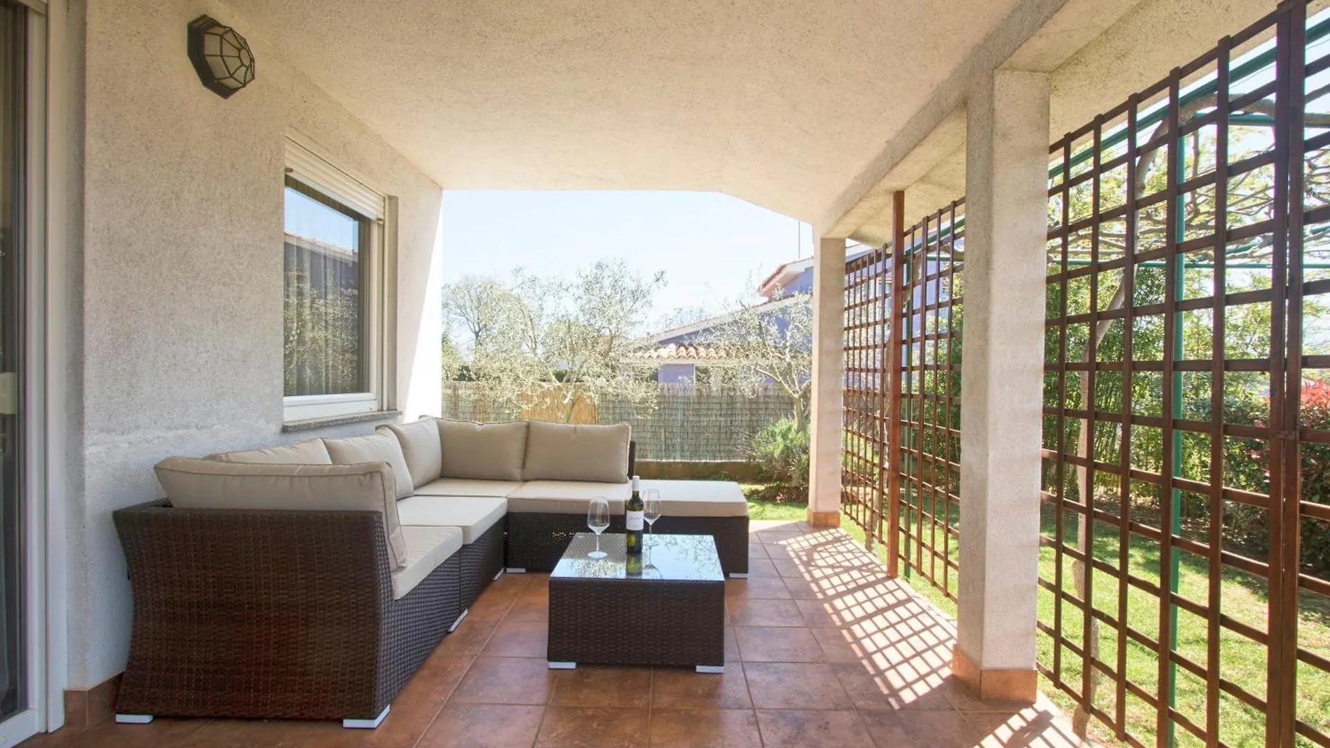 Holiday home Haus Daniela Mit Ueberdachter Terrasse Und Pool Villa Loborika